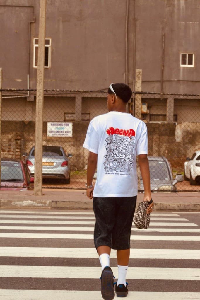white oversized graphic tee men back print streetwear